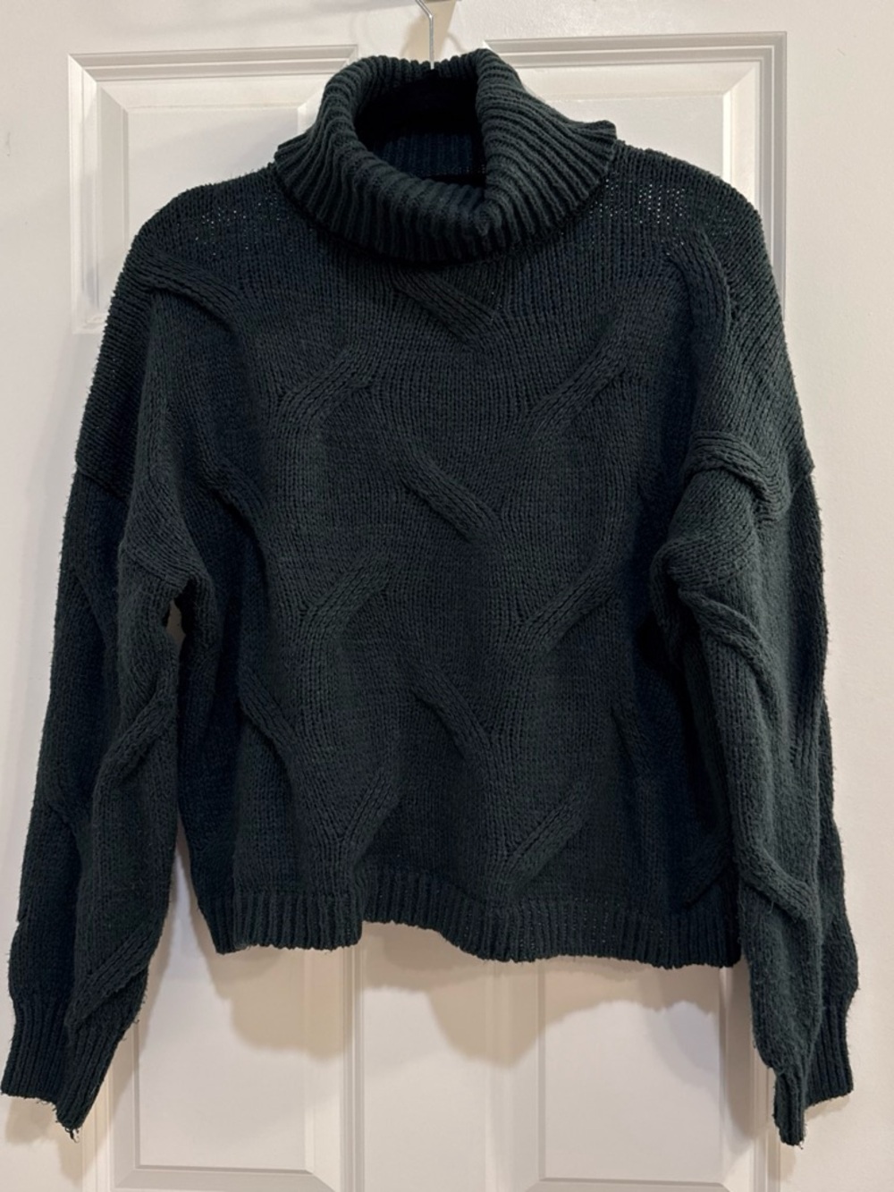 dip Emerald Green Cable Turtleneck Sweater